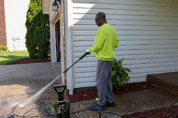 Pressure Wash Without Damaging Surfaces