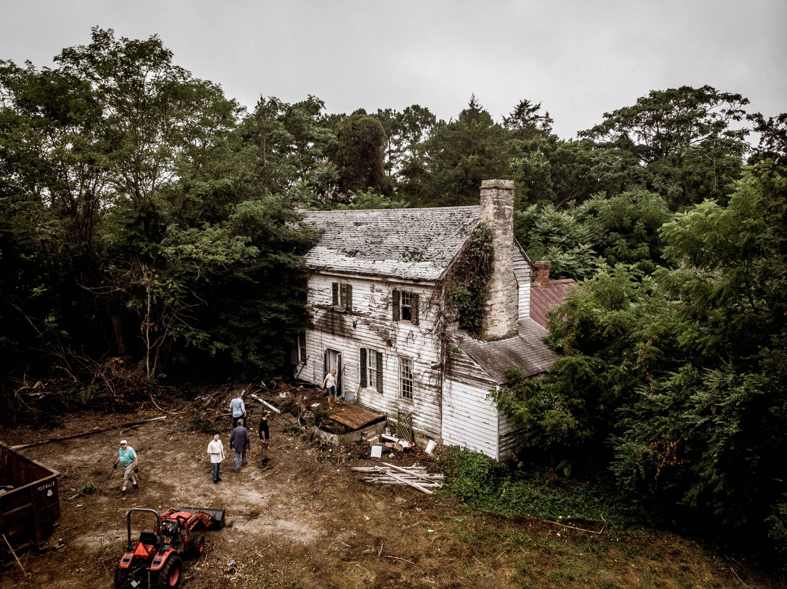 Power Washing Old Homes