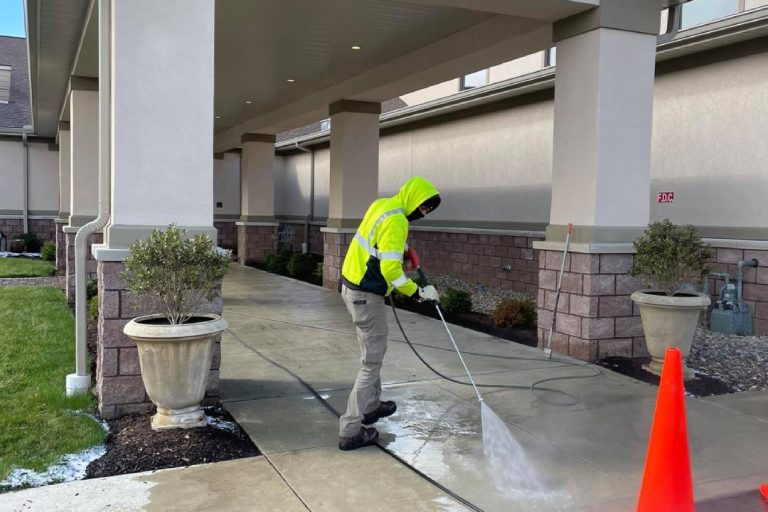 Full Pressure Washing